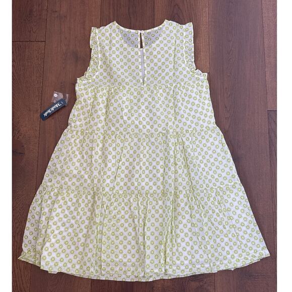 Modcloth Day Tripping Eyelet Flower Fields Trapeze Mini Dress White/Green M NWT - Picture 2 of 12